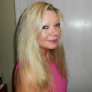 Meet your Posher, Joni